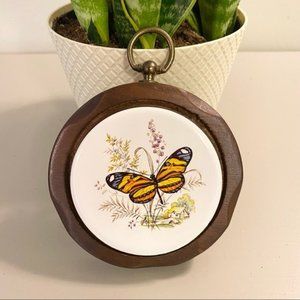 Vintage Round Butterfly Wall Art